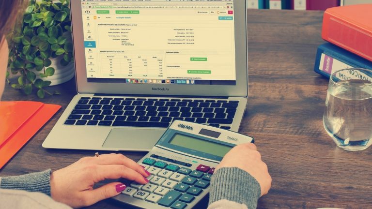 Top 4 Things You Must Consider Before You Hire an Accountant